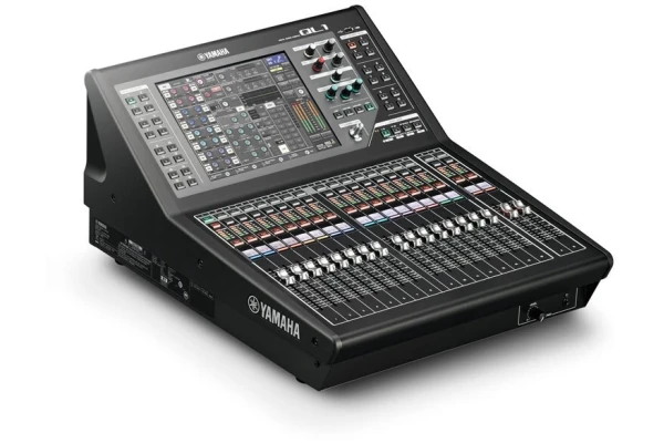 Yamaha QL1 Digital Mixer — 2