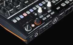 Drum machine analogic Arturia DrumBrute Impact