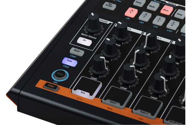 Drum machine analogic Arturia DrumBrute Impact