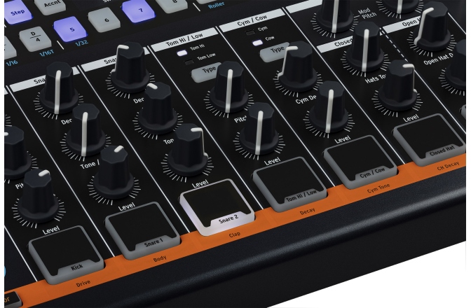 Drum machine analogic Arturia DrumBrute Impact