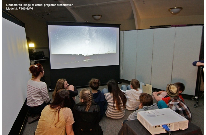 Ecran de proiecție Elitescreens Ecran proiectie portabil Pull Up, 299 x 168 cm, ezCinema F135NWH, format 16:9