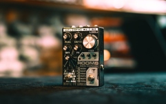 Efect de Reverb Death By Audio  Rooms - Stereo Reverberator