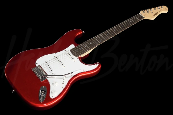 Harley Benton ST-20 Candy Apple — 3