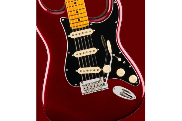Fender American Professional Stratocaster Maple Fingerboard Oxblood — 3
