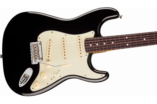 Fender American Professional Stratocaster Rosewood Fingerboard Black — 4