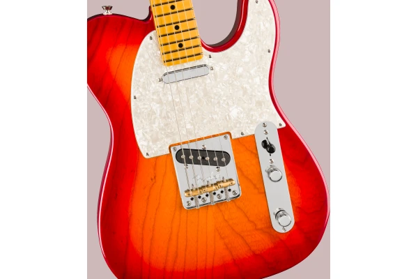 Fender American Professional Telecaster Maple Fingerboard Aged Cherry Burst — 3
