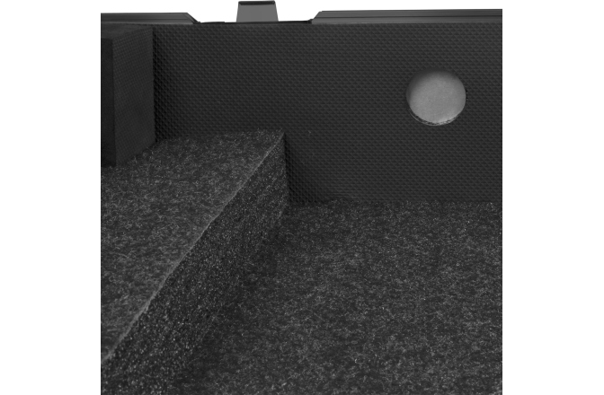 Flightcase pentru console DJ UDG Ultimate Flight Case NI Traktor Kontrol S4 Plus Laptop Shelf