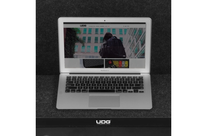 Flightcase pentru console DJ UDG Ultimate Flight Case Pioneer DJ XDJ-RR Plus LW