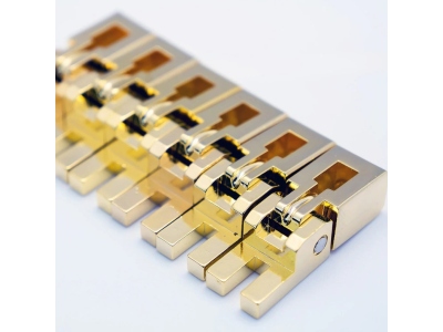  FR1BSSSG - 1000 Series Saddle Set - Satin Gold