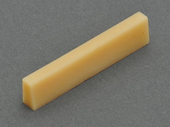 Download Göldo Vintage Bone Nut 53x10x6/4.5 - Prăguș / nut pentru ...