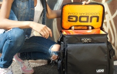 Geanta de transport UDG Ultimate SlingBag Trolley DeLuxe Black/Orange