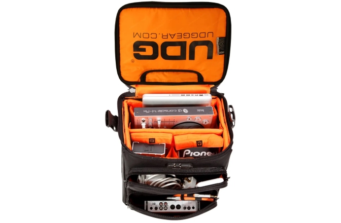 Geantă tip troller UDG Ultimate DIGI Trolley To Go Black/Orange