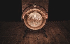 Gong Meinl Indian Premium Gong 22" - incl. Gong Stand