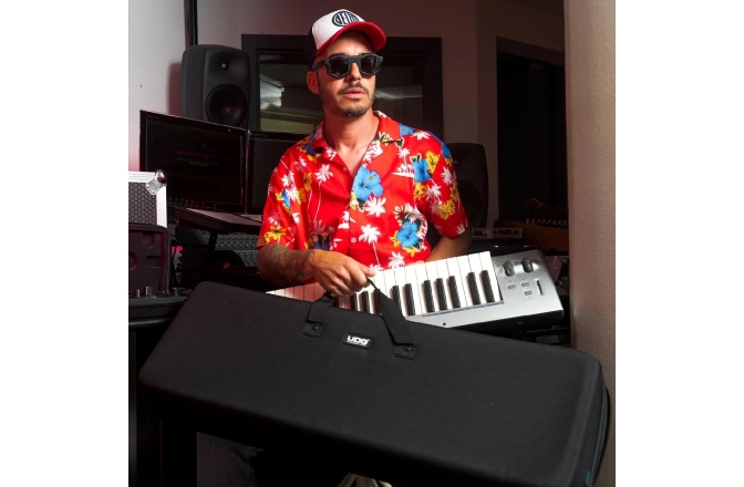 Husă rigidă claviaturi MIDI UDG UDG Creator Hardcase Keyboard 49