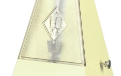 Metronom Wittner  Forma de piramida Culoarea fildesului 817K