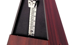 Metronom  Wittner  Forma de piramida Mahon-granulat 802K