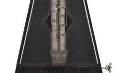 Metronom Wittner  Forma de piramida Negru 816K