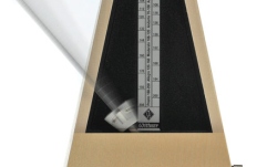 Metronom Wittner Metronom Formă de piramidă Arțar natur. Mat 807A