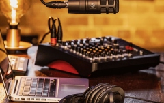 Microfon de studio Audio-Technica AT2040