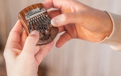 Mini Kalimba Meinl Sonic Energy Solid ''Tree of Life'' Mini Kalimba - 8 notes / black walnut