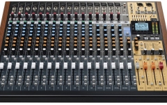Mixer analogic Tascam Model 24