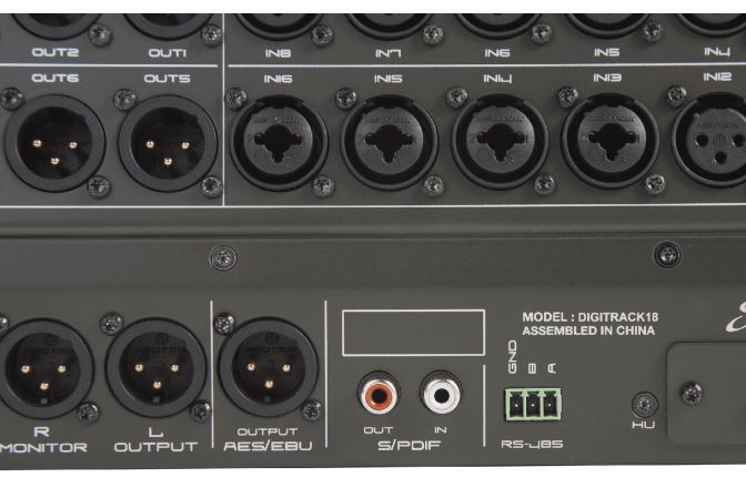 Mixer Digital Studiomaster Digitrack 18 Digital Mixing Console