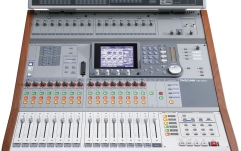Mixer digital Tascam DM-3200