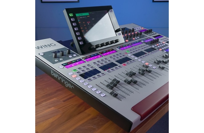 Mixer stereo digital Behringer WING