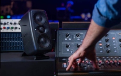 Monitoare de studio portabile IK Multimedia iLoud MTM MKII Pair Bundle