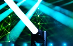 Moving head Cameo ORON H2
