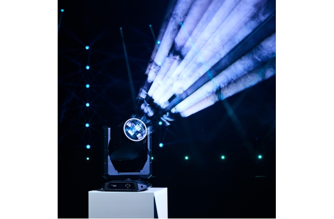 Moving head Cameo ORON H2