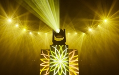 Moving head Cameo OTOS SP6