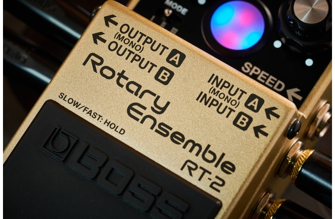 Pedală de efect Boss RT-2 Rotary Ensemble