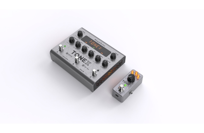 Pedală multi-efect de bas IK Multimedia ToneX Pedal Bass Edition