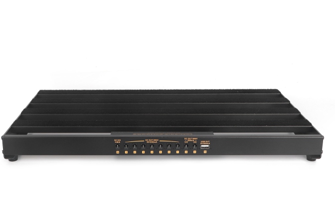 Pedalier  YUER  PR-01M - Middle Size Pedalboard with build-in power supply