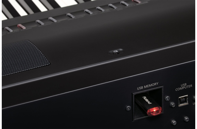 Pian digital de scenă Roland FP-80 BK