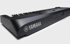 Pian digital de scenă Yamaha DGX-670 Black