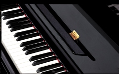 Pianina profesionala Yamaha SU7 PE
