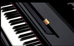 Pianina profesionala Yamaha SU7 PE