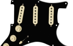 Pickguard Fender Pre-Wired Strat Pickguard Tex-Mex SSS Black 11 Hole PG