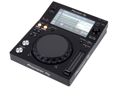XDJ-700