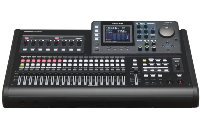 Recorder digital portabil Tascam DP-32SD