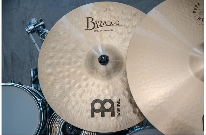 Ride  Meinl Byzance Traditional Extra Hammered Ride - 20''