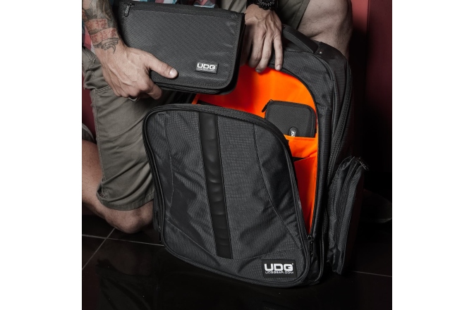 Rucsac laptop / echipamente DJ UDG Ultimate Backpack