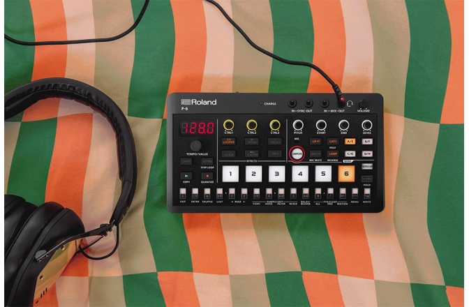Sampler / modul de sunet Roland P-6 AIRA Compact Creative Sampler
