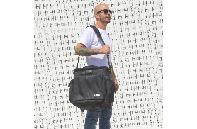 Set de geantă și troller UDG Ultimate SlingBag Trolley Set DeLuxe mk2