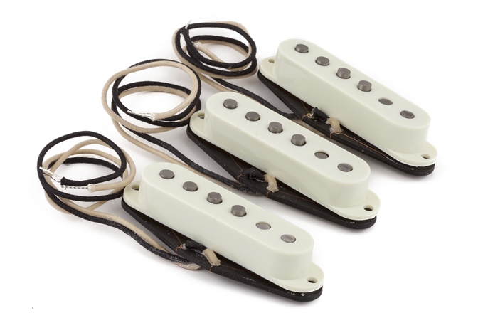 Set doze Fender Pure Vintage '59 Strat Pickup Set Vintage White 