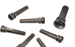 Set pini corzi și end pin Daddario Ebony Bridge Pins with End Pin Set Ebony
