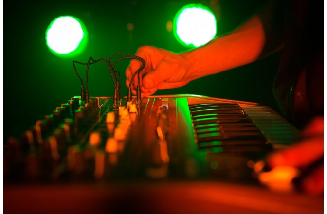 Sintetizator analogic Arturia MiniBrute 2 Noir