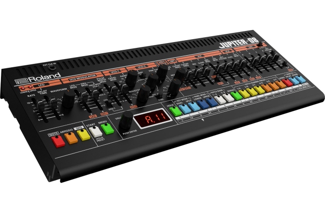 Digitális szintetizátor Roland JUPITER-08